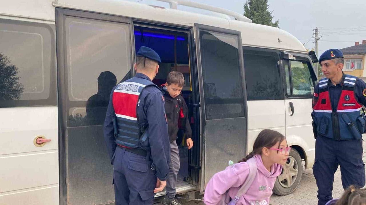 Okul güvenliğinde kararlı denetim: Jandarma Bilecik'te devrede