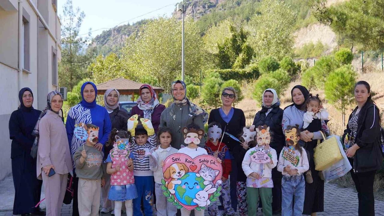 Okul öncesi minikler can dostlarla empati kurdu