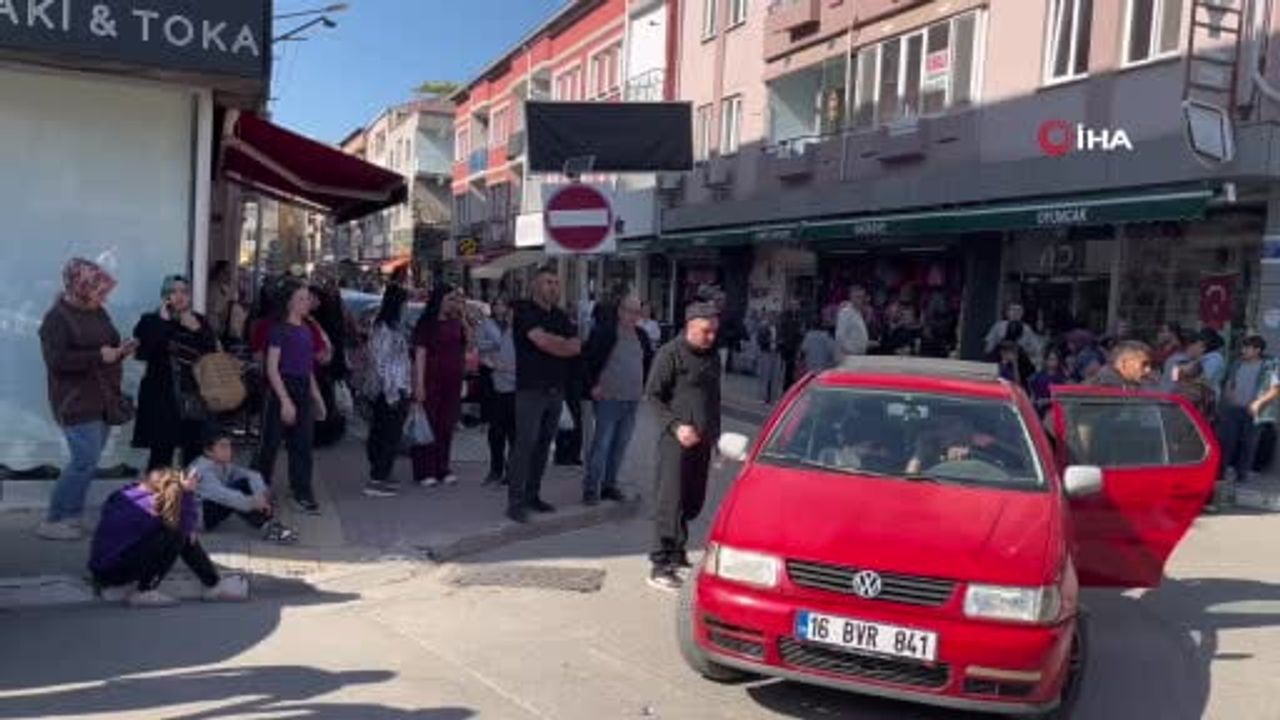 Okulda gaz paniği endişesi: bazı öğrenciler tedbir amaçlı hastaneye götürüldü