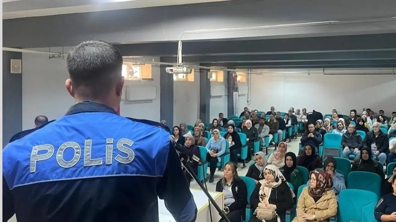 Okulda güvenlik buluşması: veliler ve öğretmenlere kapsamlı bilgilendirme