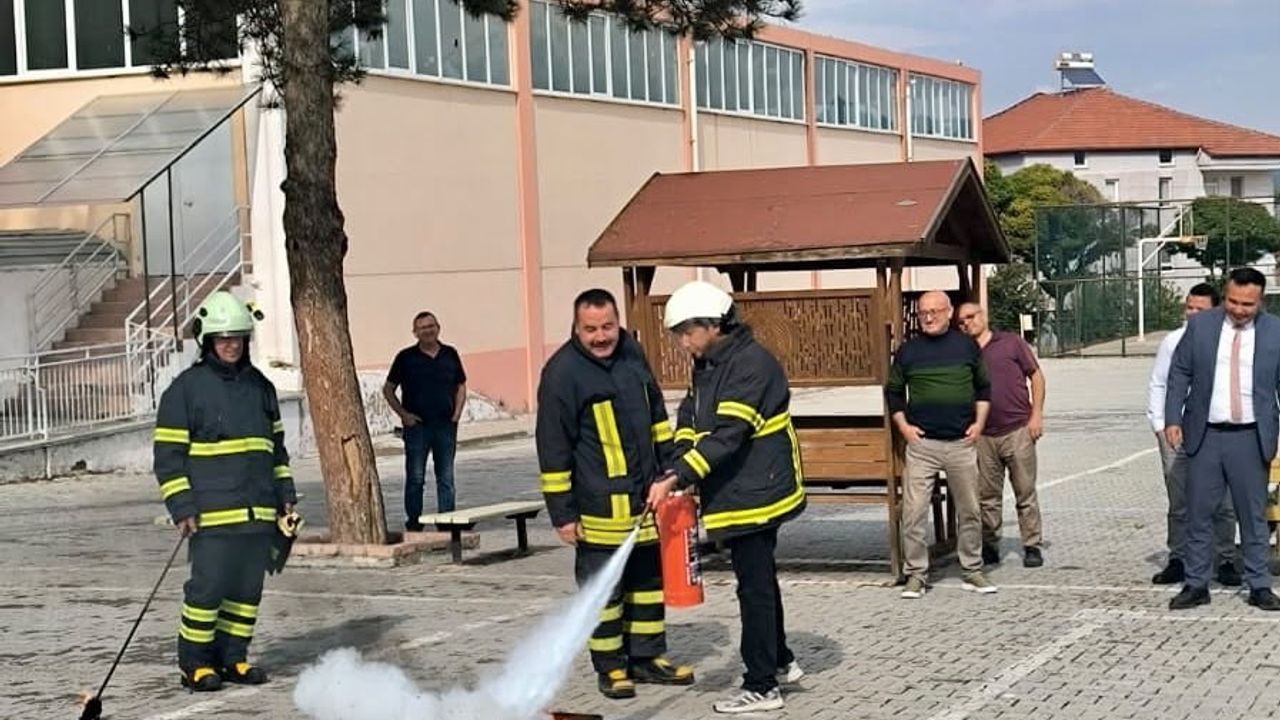 Okullarda afet bilinci güçleniyor: Hisarcık’ta tatbikat ve eğitimler