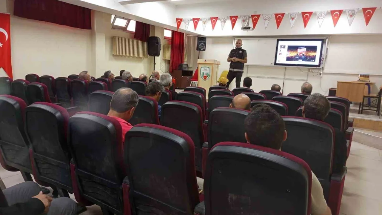 Okullarda farkındalık artırılıyor: öğretmenlere uyuşturucuyla mücadele eğitimi