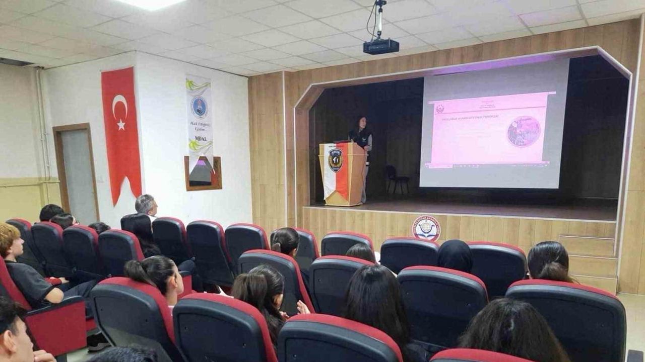 Okullarda güvenlik bilinci güçlendi: 380 öğrenciye polis eğitimi