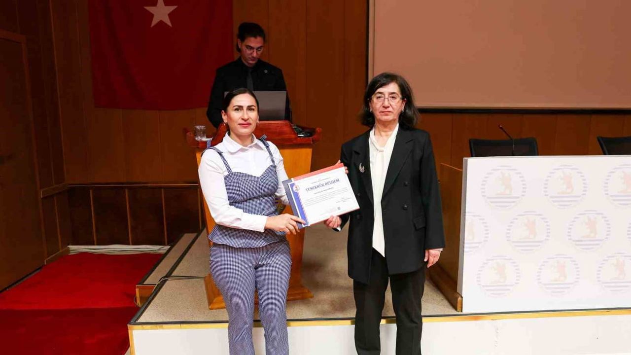 Omü'de cumhuriyetin tarihsel kökenleri ve kazanımları masaya yatırıldı