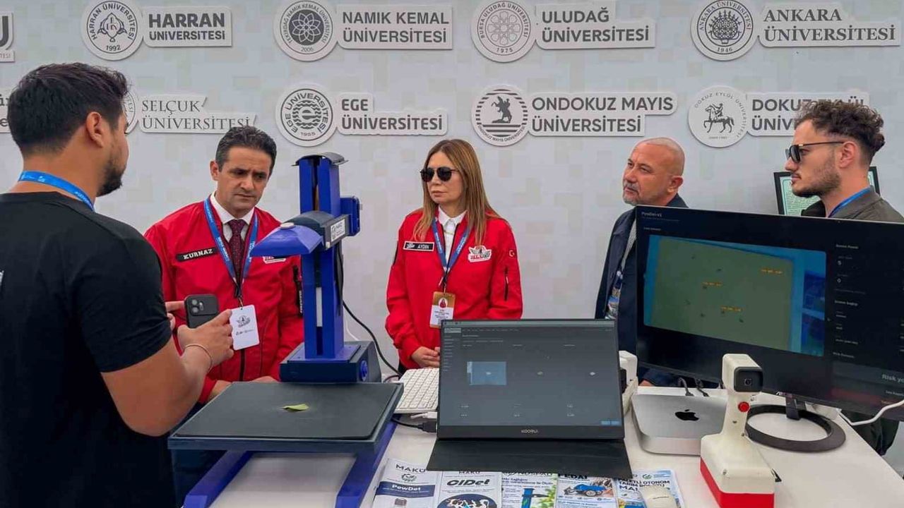 omü rektörü teknofest'teki yapay zekâ destekli otonom çiftliği inceledi, benzeri üniversitede kurulum aşamasında
