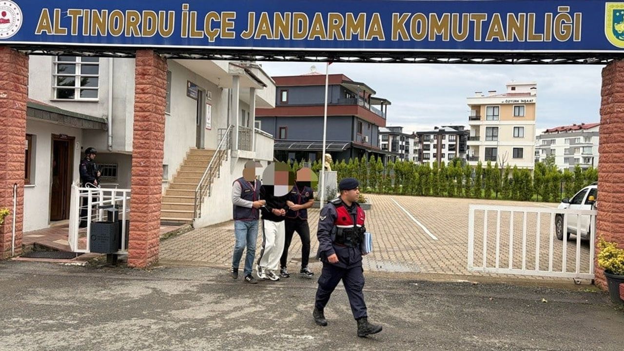 Ordu’da ziynet eşyaları ve 40 bin lira çalan şüpheliler cezaevine gönderildi