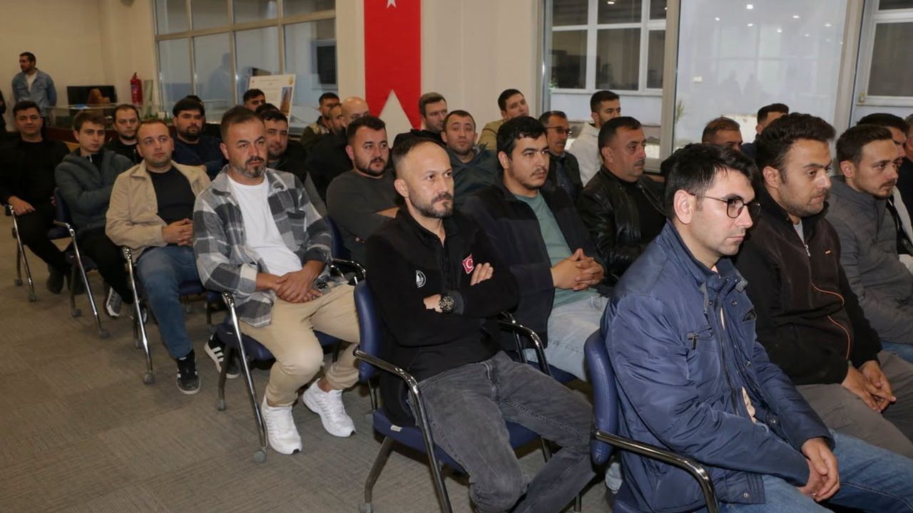 Ormancı şoförlere Bolu'da Jandarma'dan ileri sürüş eğitimi