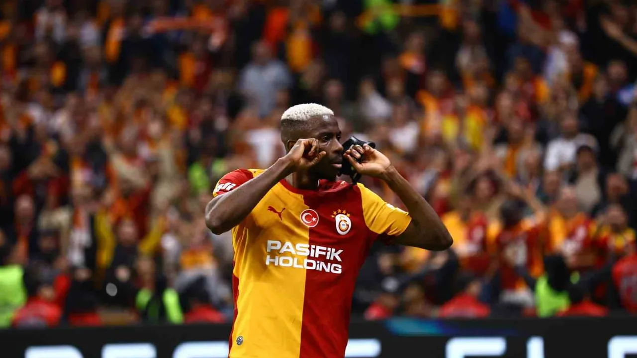 Osimhen derbide farkını gösterdi; Fenerbahçe'ye gol sayısı 5'e çıktı
