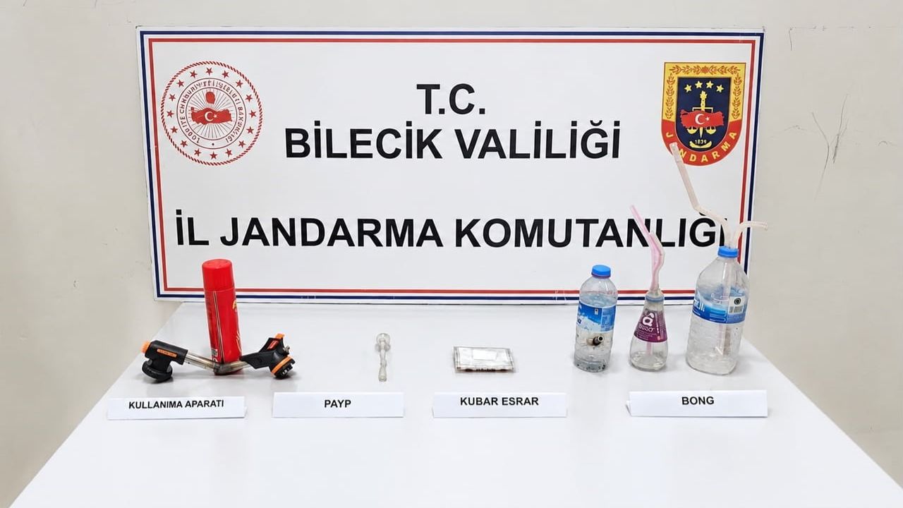 Osmaneli'de Ciciler köyüne operasyon: 1 gram esrar ve 7 aparatla 3 kişi gözaltında