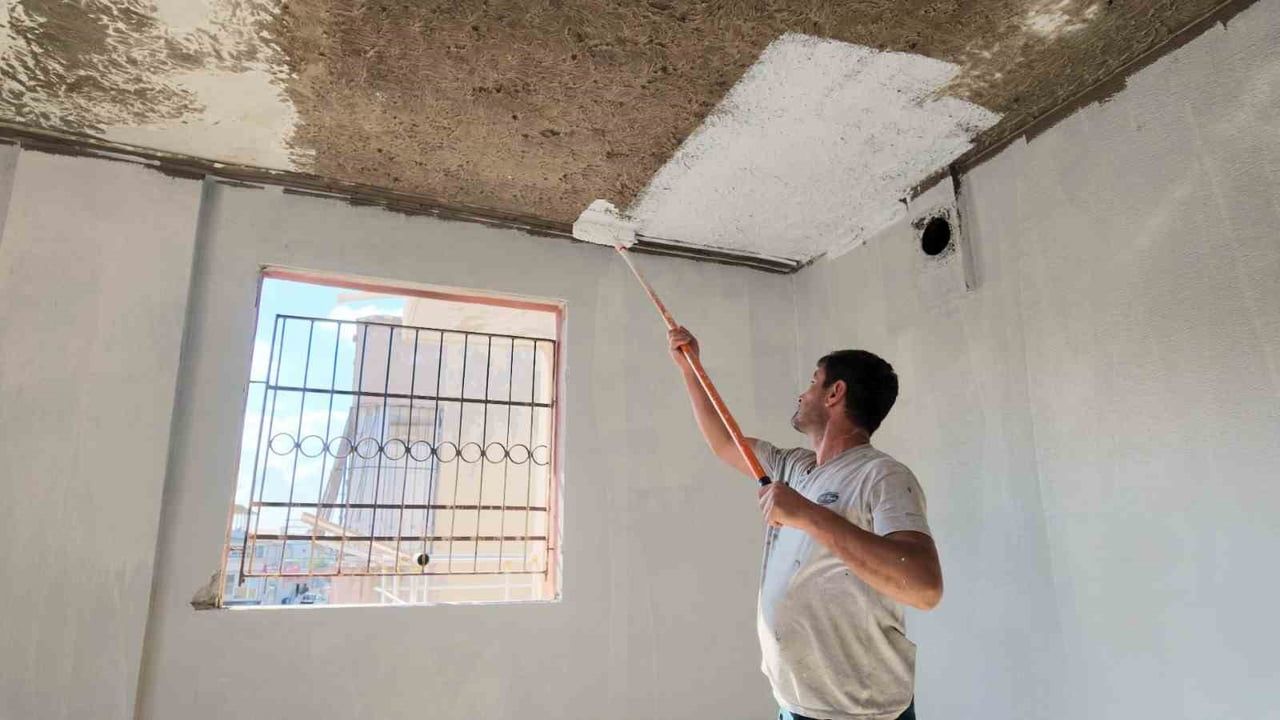 Osmaniye Belediyesi'nden yangın mağdurlarına tadilat desteği
