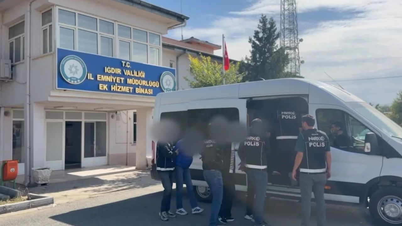 Otobüsle emanet kılıfı: Iğdır'da 592 gram sentetik yakalandı