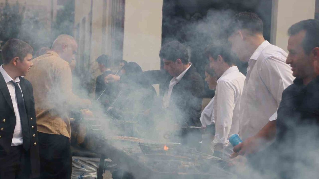 Palamut boldu, Rize'nin balık şenliği farklı tatla buluştu