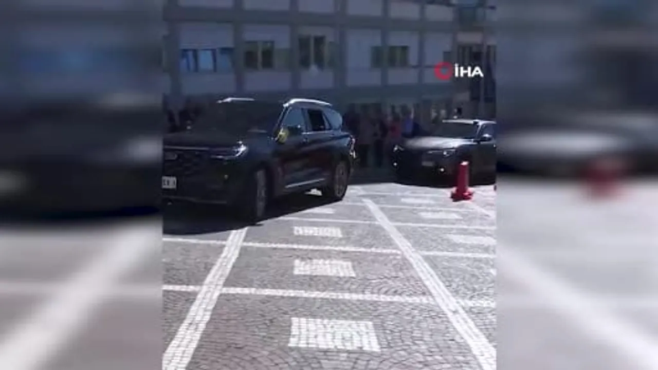 Papa 14. Leo Gemelli'de akciğer nodülü için ameliyata hazırlanıyor
