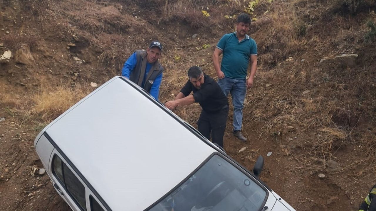Park halindeki otomobilin hareketi uçuruma sürükledi, su almak için inen kişi ezildi