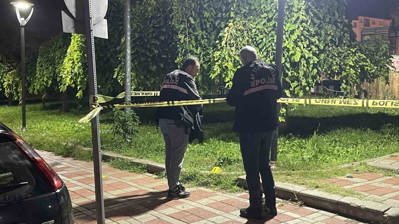 Parkta kavga sonrası gözaltı: 17 yaşındaki iki çocuk ağır yaralı