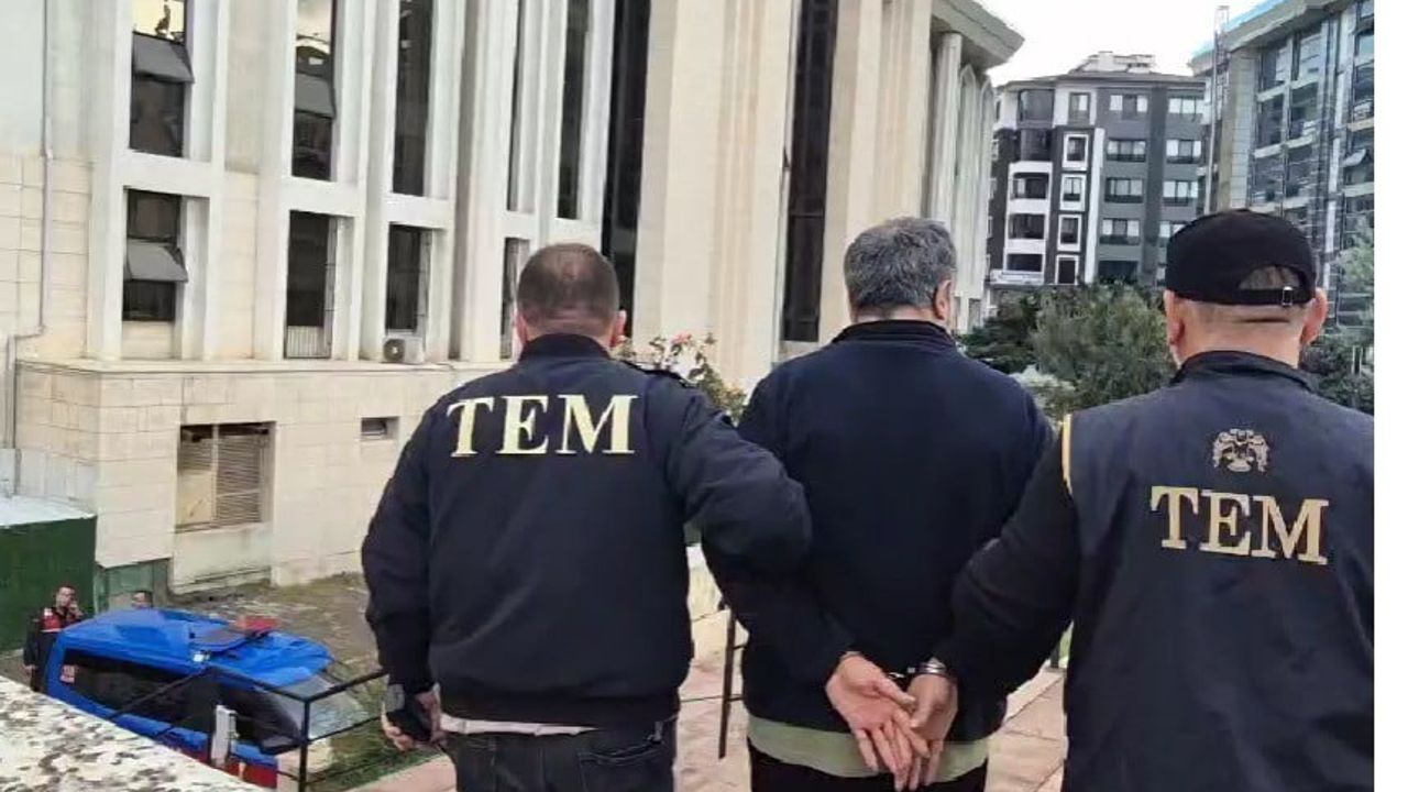 Paylaşım incelemesi tutuklamayla sonuçlandı: resim öğretmeni cezaevinde