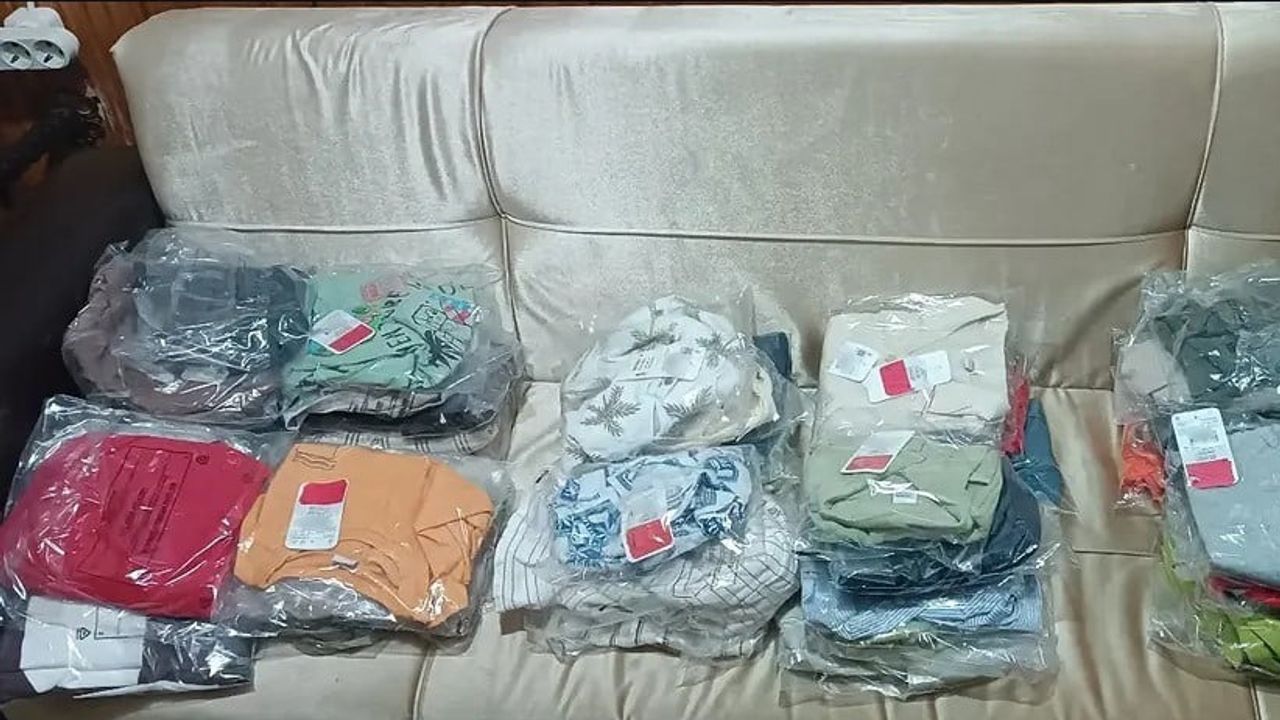 Pelitköy'de dayanışma: 60 parça kıyafet çocuklara ulaştı