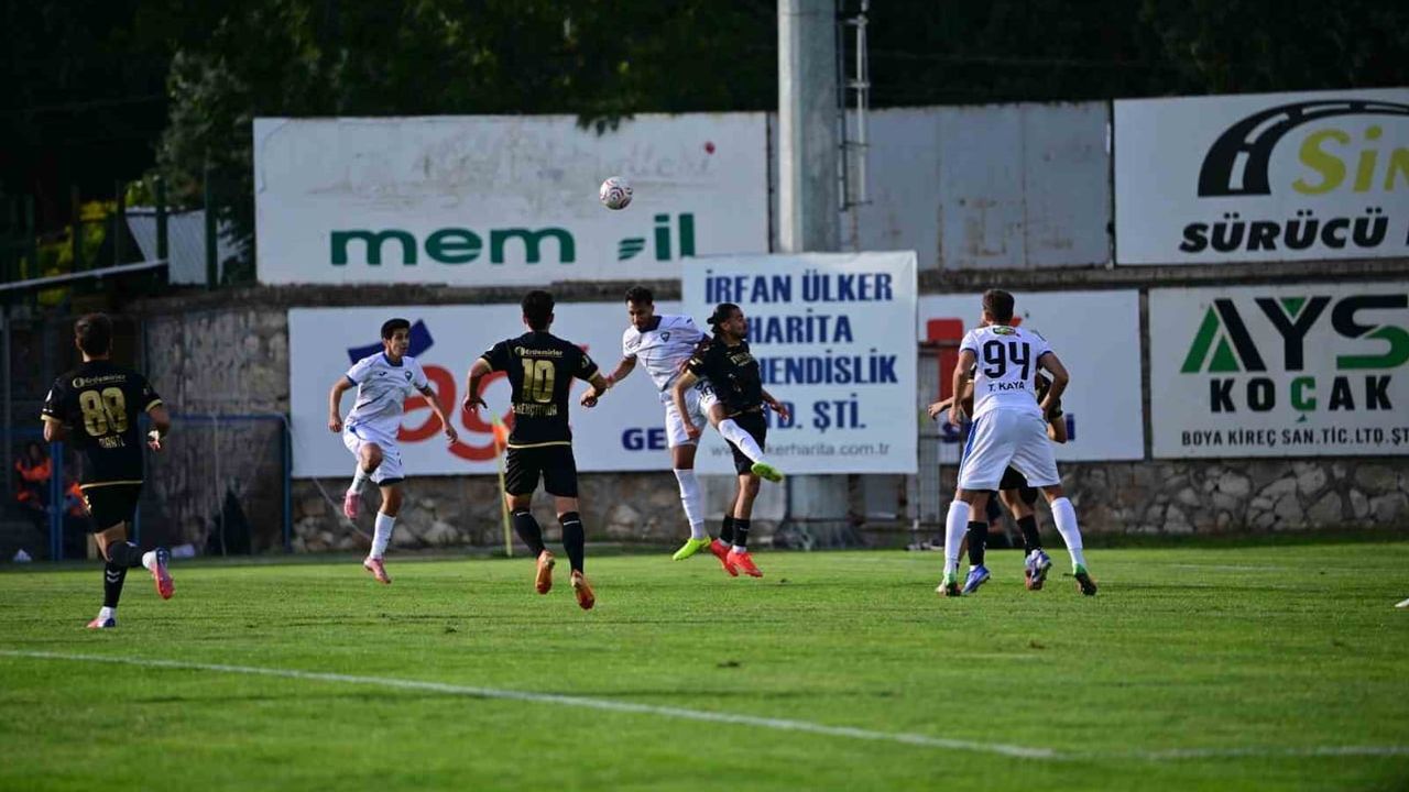 Penaltıları soğukkanlı kullanan Karacabey, kupada turladı