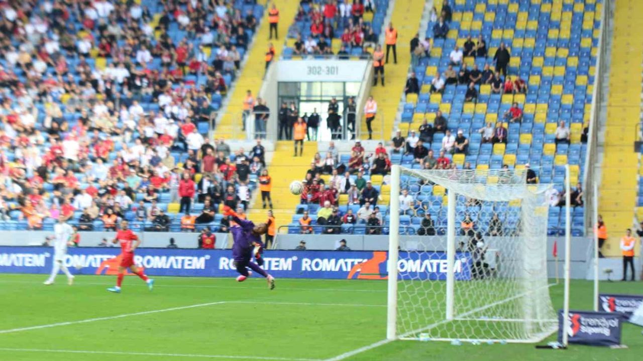 Penaltıyla öne geçen Amed, Gençlerbirliği karşısında ilk yarıyı 1-0 önde tamamladı