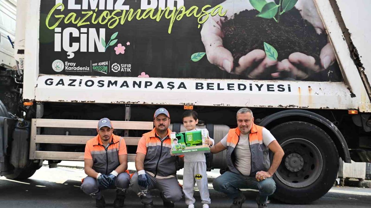 Pencereden el sallayan Kayra'nın kamyon hayali gerçek oldu