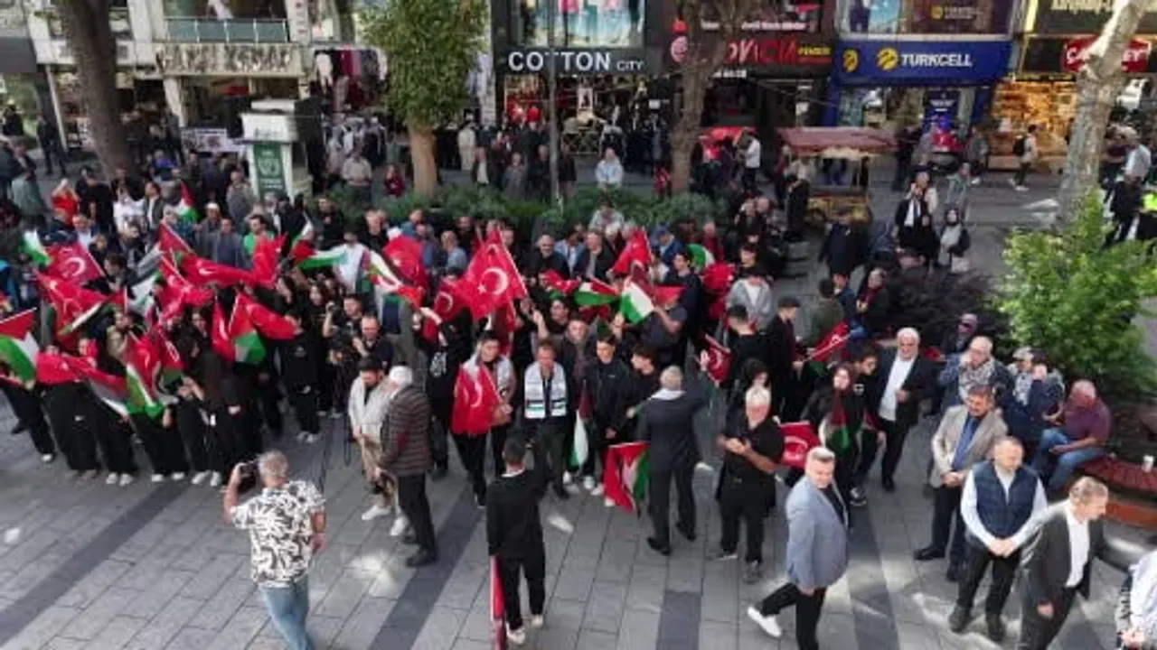 Pendik'te üçüncü yıl anması: Gazze'ye destek ve şehitler için dua