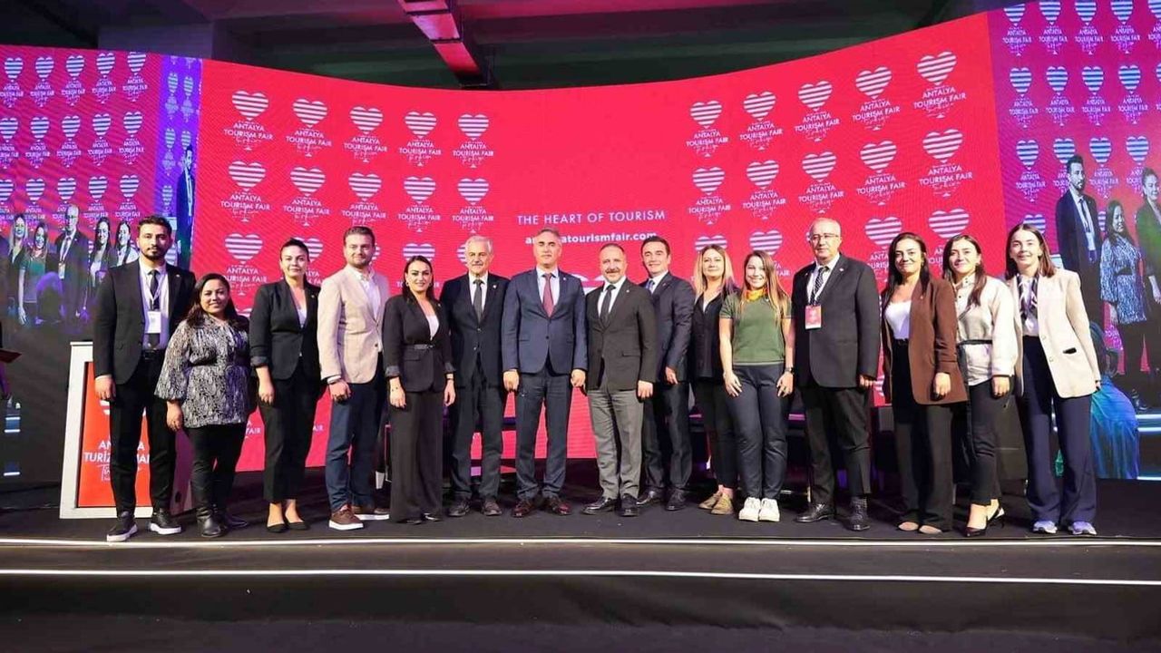 Perşembe'nin sakin yüzü Antalya'da dünyaya açıldı