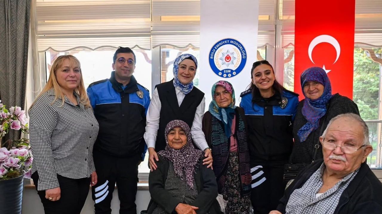 Polis eşleri Bolu'da yaşlılarla gönül sohbeti yaptı