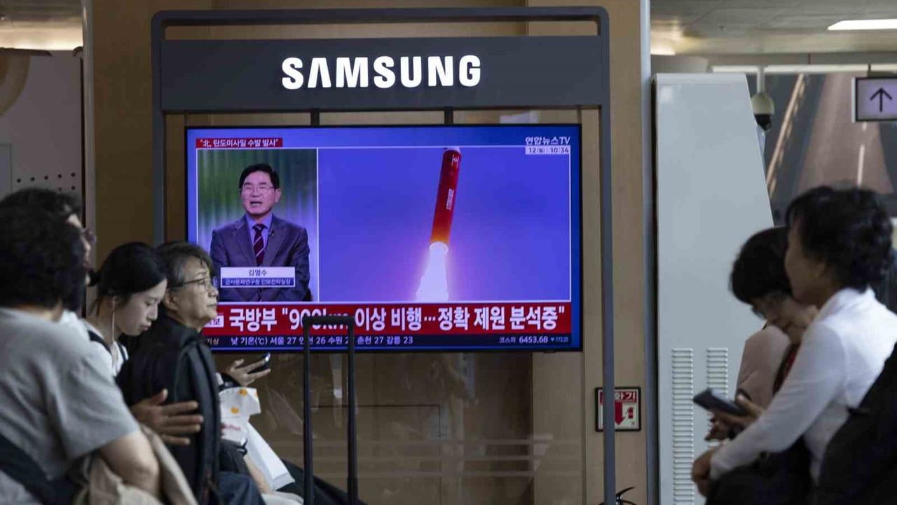Pyongyang'dan doğu denizi istikametine çoklu balistik füze atışı