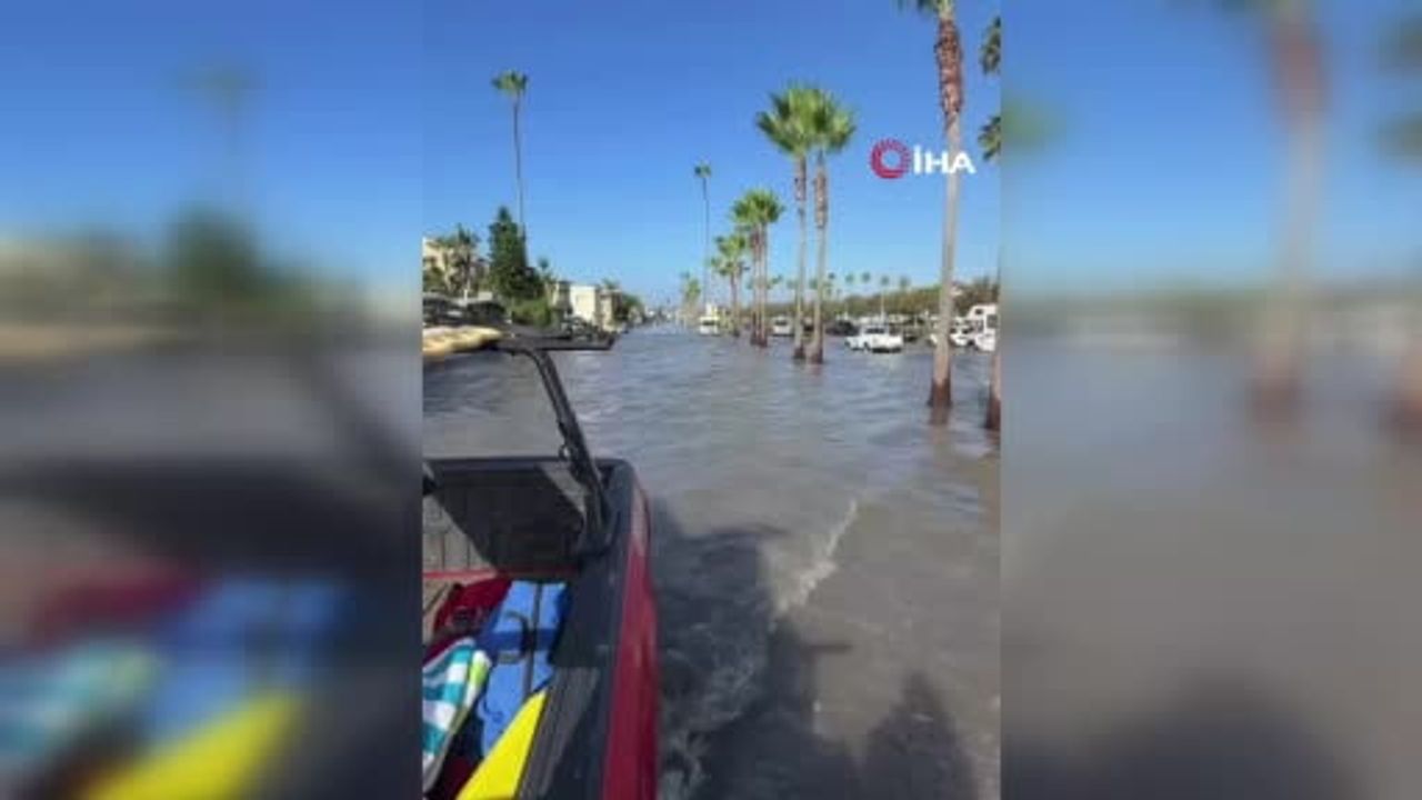 Rachel fırtınasıyla yükselen deniz güney California sahillerini etkiledi
