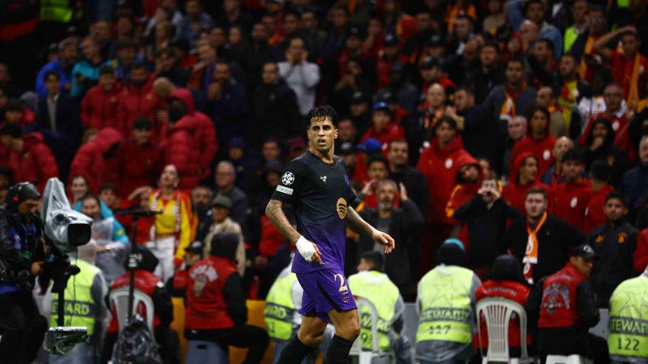 Rams Park'ta eşitlik: Galatasaray ile Barcelona ilk yarıda 1-1 kaldı