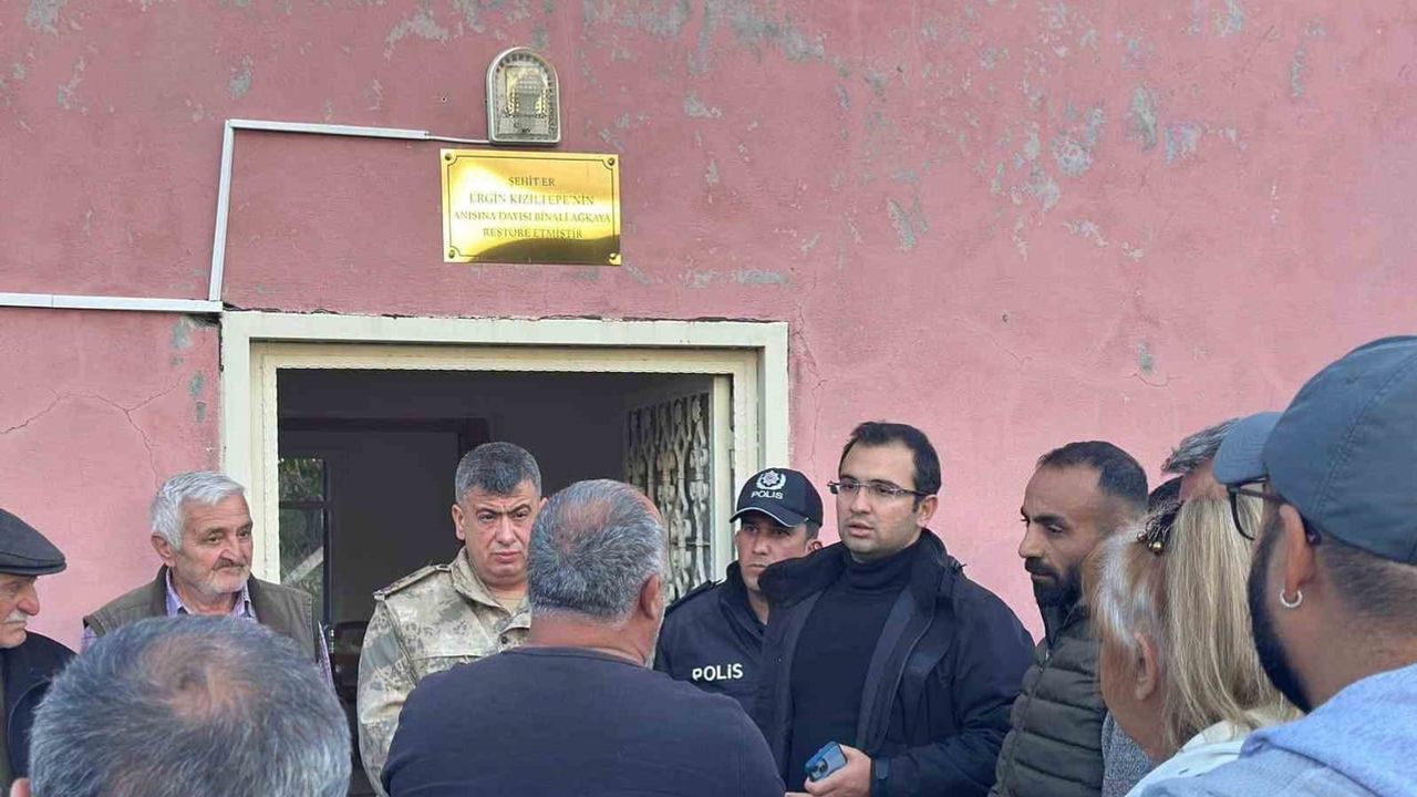Refahiye kaymakamı Mehmet Furkan Taşkıran köy ve mezralarda halkın taleplerini dinledi