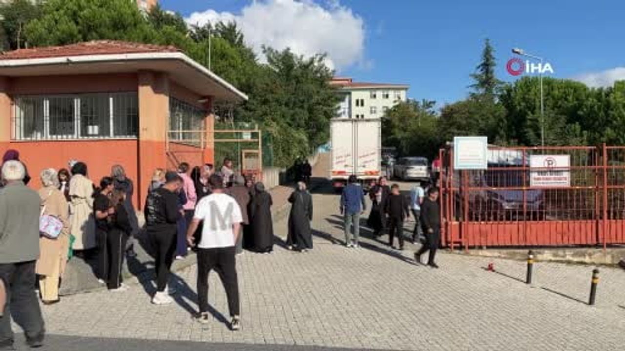 Sabah dersleri sırasında kargaşa: Başakşehir'de ortaokulda beş öğrenci yaralandı