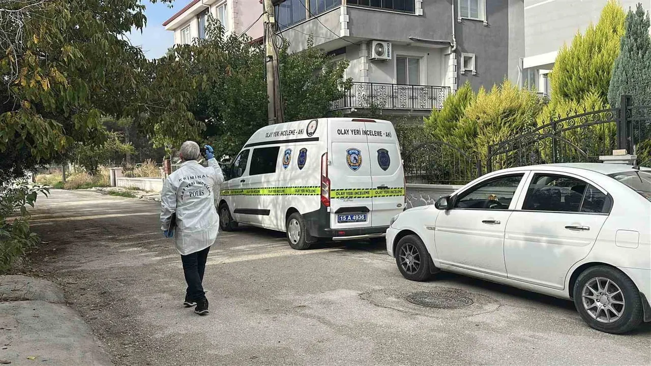 Sabah saatlerinde yurt odasında ölü bulunan Mustafa Sarı’nın ölümü araştırılıyor