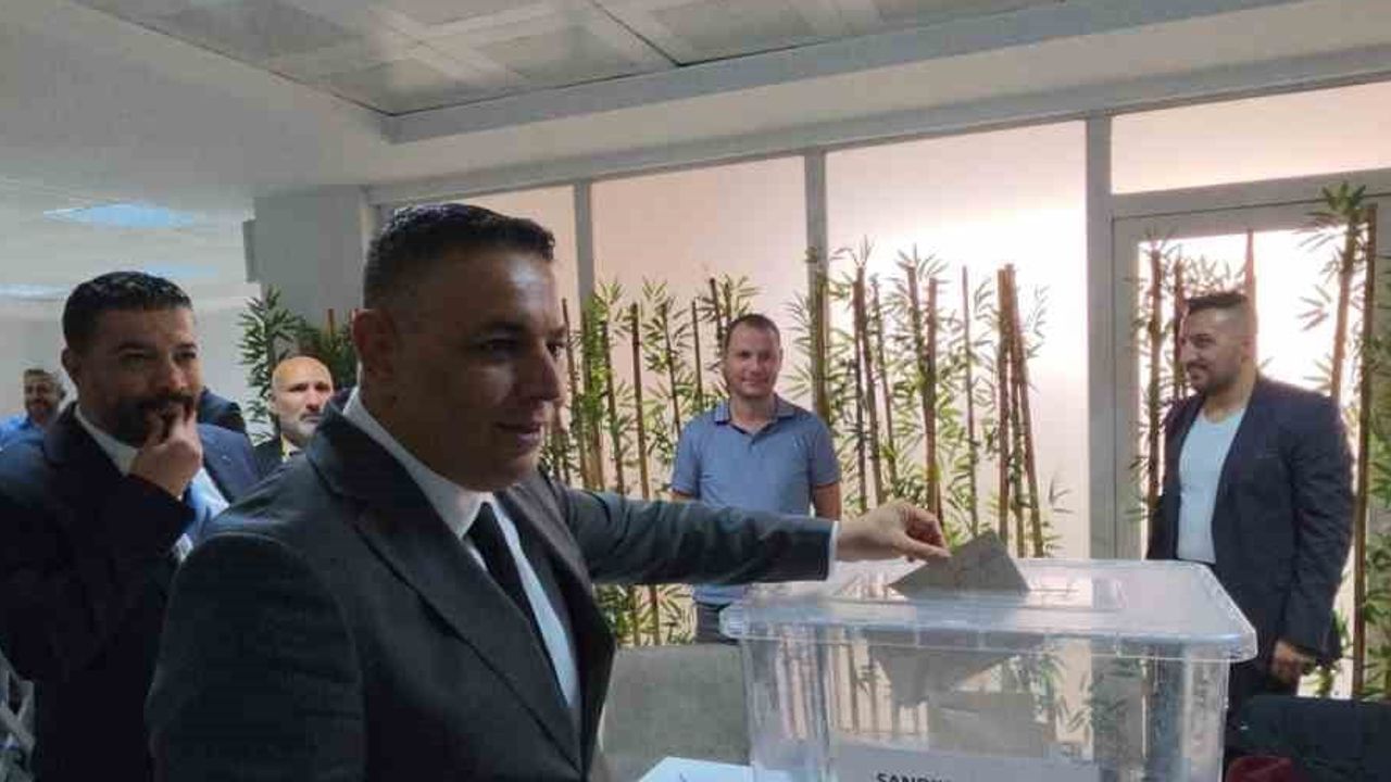 Sadıkoğlu sandıkta oy kullandı ve seçime ilişkin değerlendirme yaptı