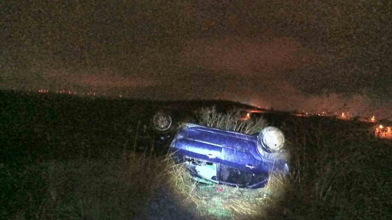 Safranbolu'da takla atan otomobilde üç kişi yaralandı