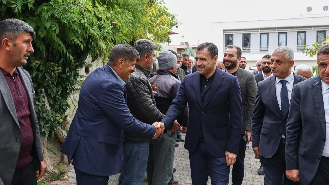 Saha çalışmalarıyla yalıhüyük’te talepler yerinde dinlendi