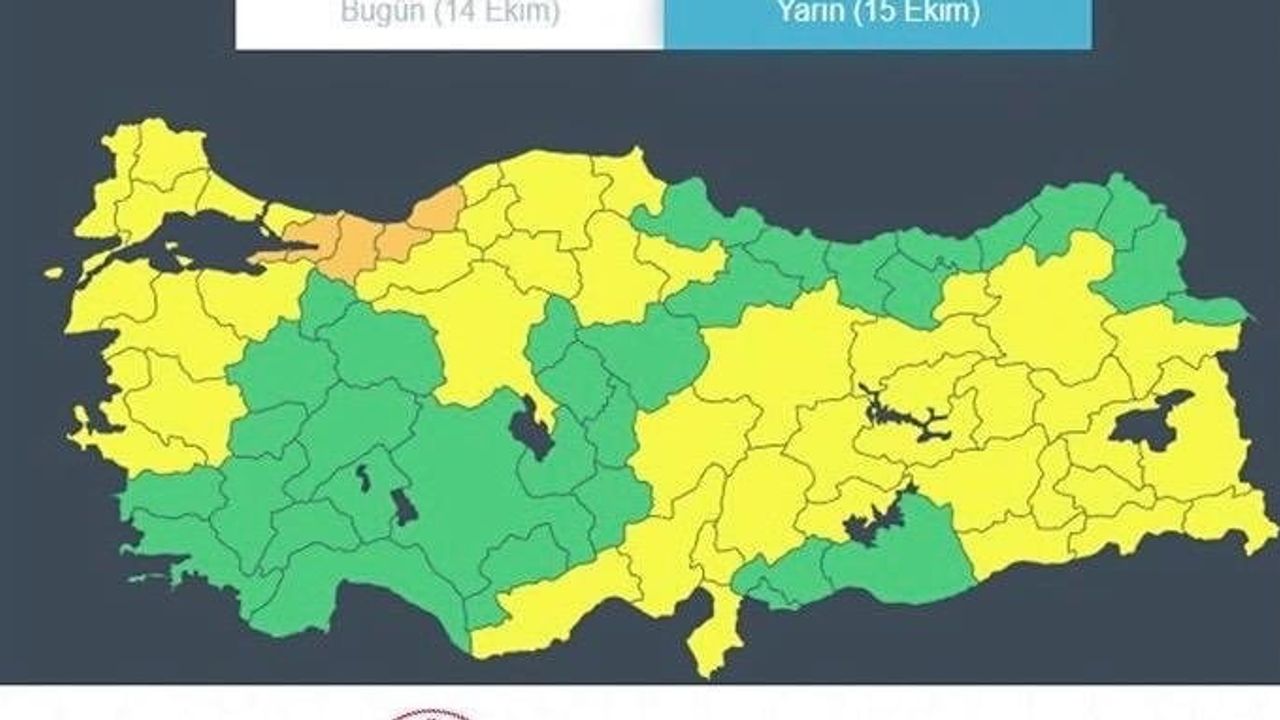 Sahada tam kadro: İstanbul ve Antalya'da sağanaklara karşı ekipler yoğun mesai yapıyor