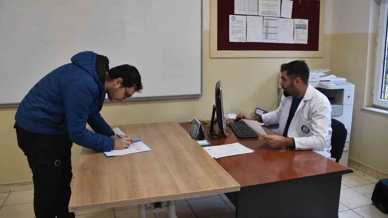Şahinbey'den 101 bin mehmetçiye yol çantası morali