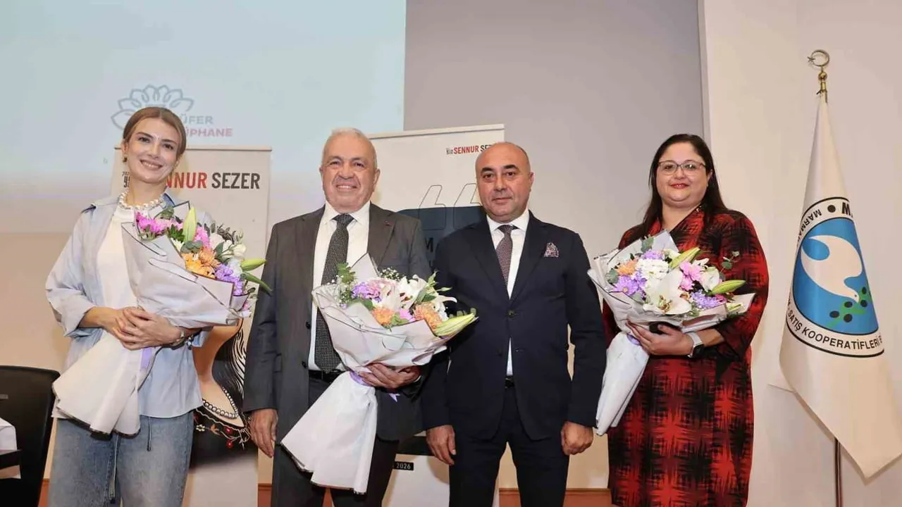 Sahneden fabrikaya şiirle buluşma: Elit Andaç Çam Nilüfer'de