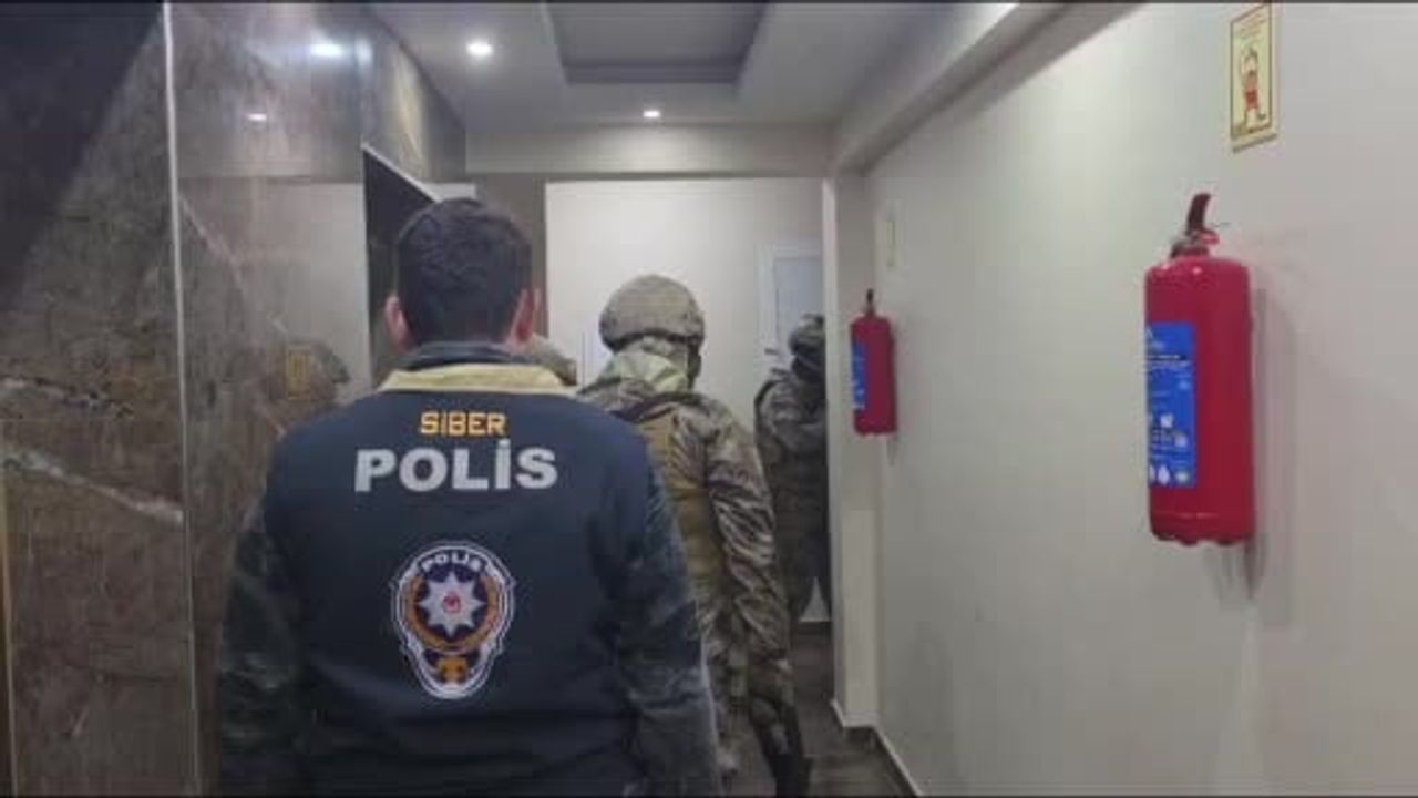 Sahte ucuz araç ilanlarıyla 433 milyonluk kapora ağı çöktü