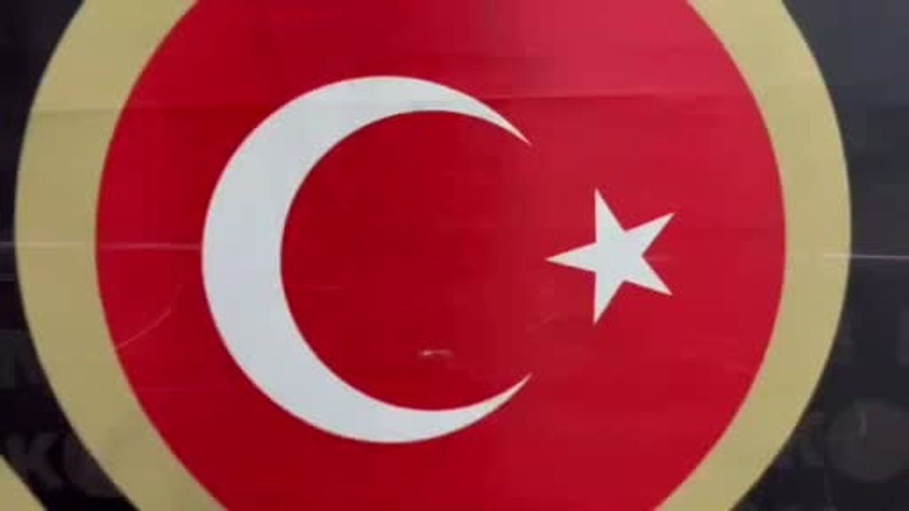Sakarya’da iki ilçeye yönelik operasyonda silah ve kaçak tütün ele geçirildi