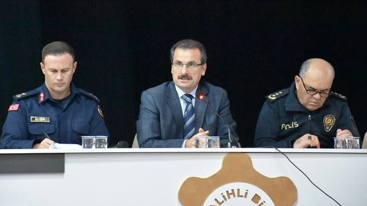 Salihli'de mevsimlik tarım işçileri için çözüm odaklı adımlar konuşuldu