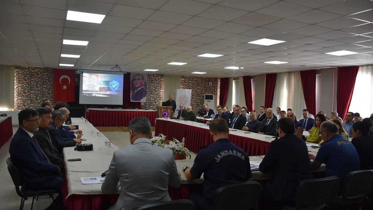 Salihli'de okullarda risk izleme dönemi: SORİ ile erken müdahale hedefi
