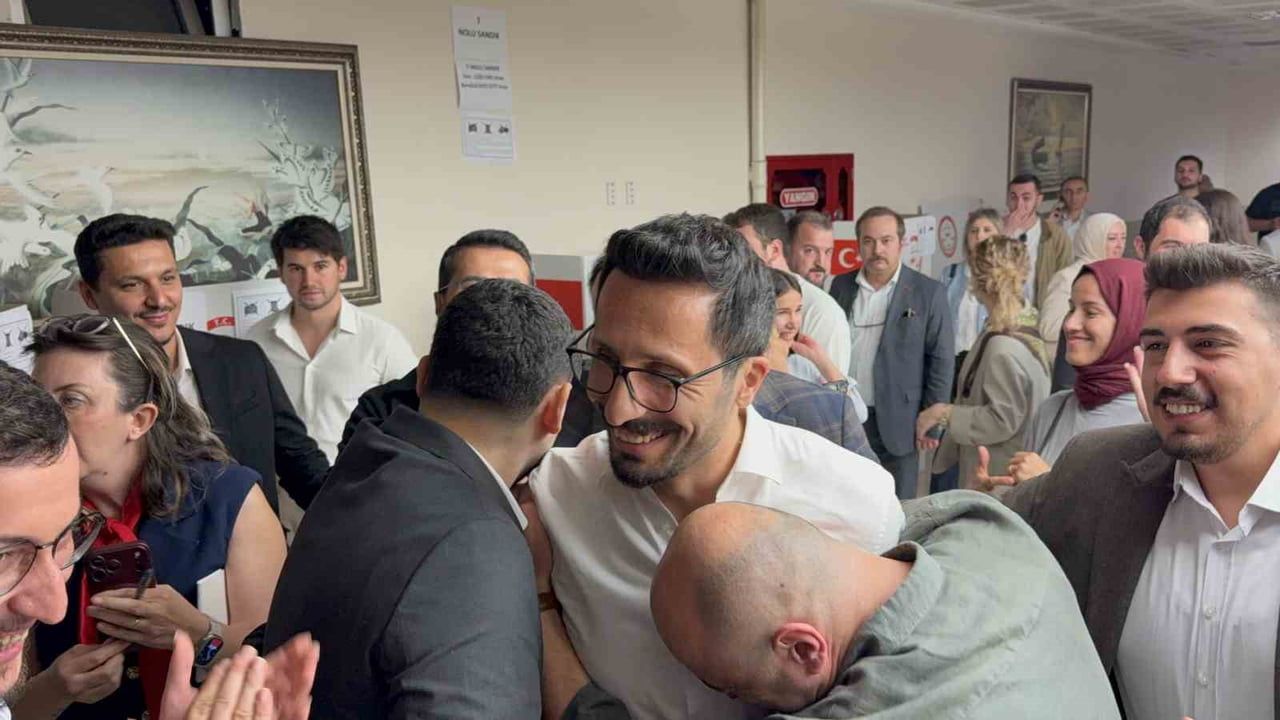 Samsun barosunda nefes kesen yarışın galibi Suat Güveli