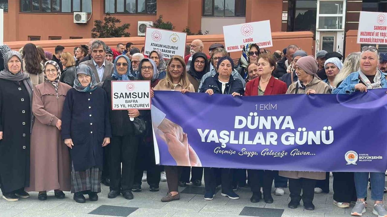 Samsun'da nesiller arası bağlara vurgu: yaşlılara saygı yürüyüşü