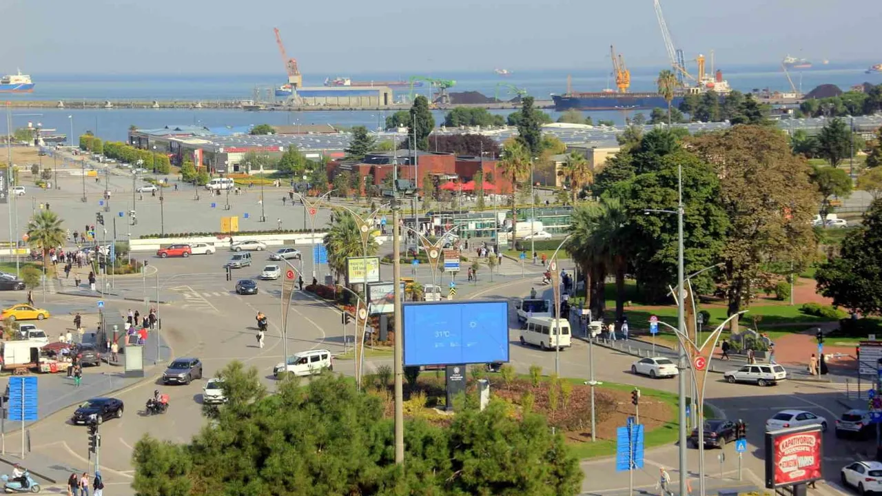 Samsun'da pastırma sıcakları gölgelere yönlendirdi
