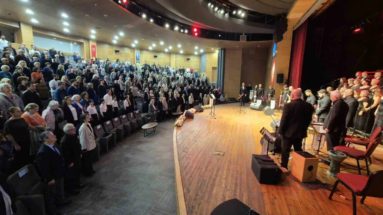 Samsun'da yeni bir ezgi: SAYSAD TSM korosunun kuruluş konseri