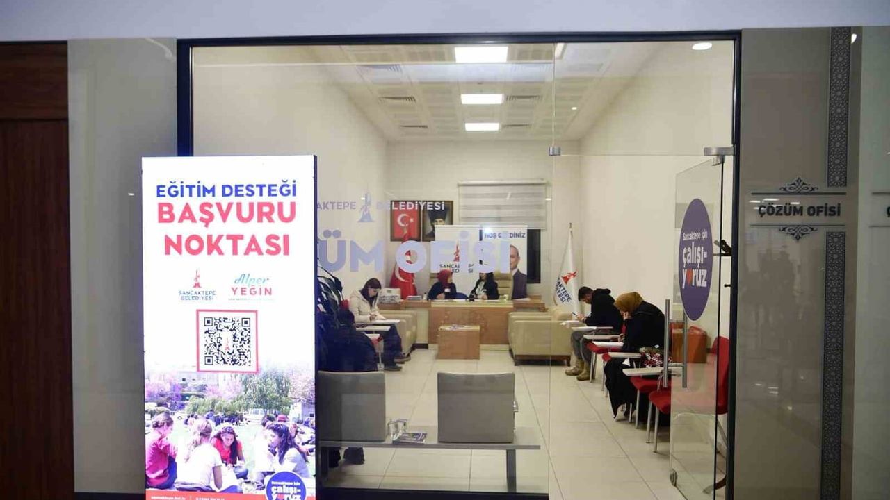 Sancaktepe’den üniversiteyi yeni kazanan öğrencilere 20 bin lira destek