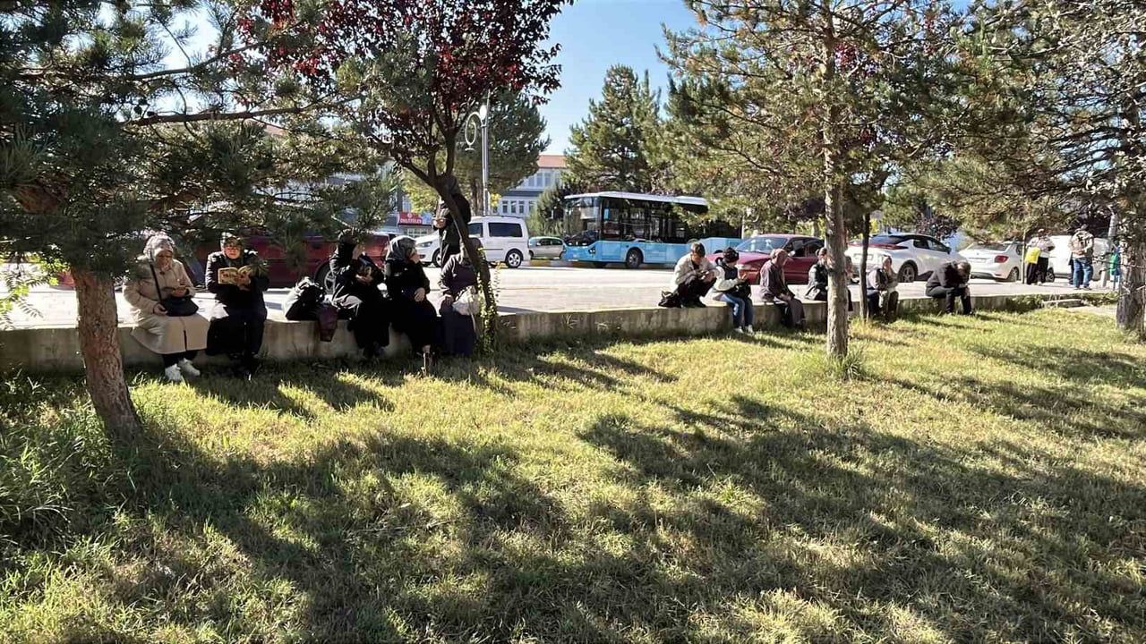 saniyelerle kaçırılan umut: sivas'ta genç trafik gerekçesiyle kpss salonuna alınmadı
