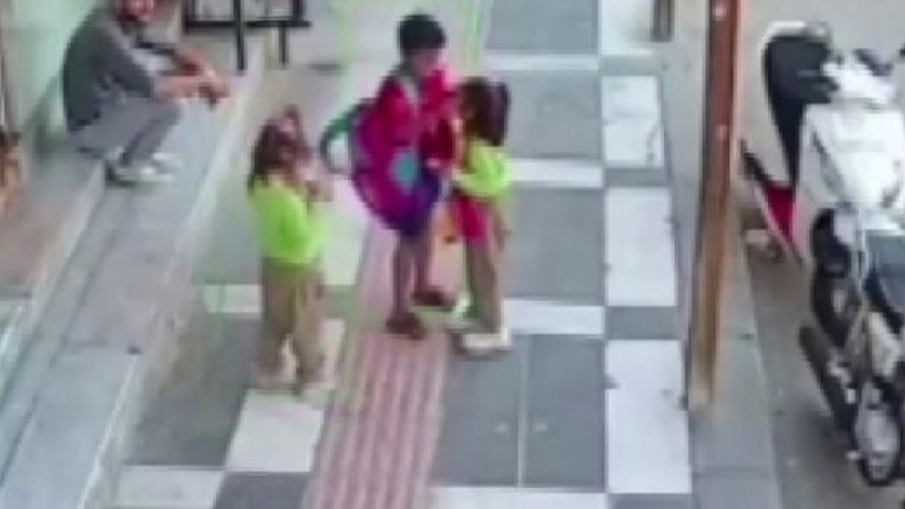 şanlıurfa'da ağabeyin kardeş sevgisini gösteren okul yolculuğu